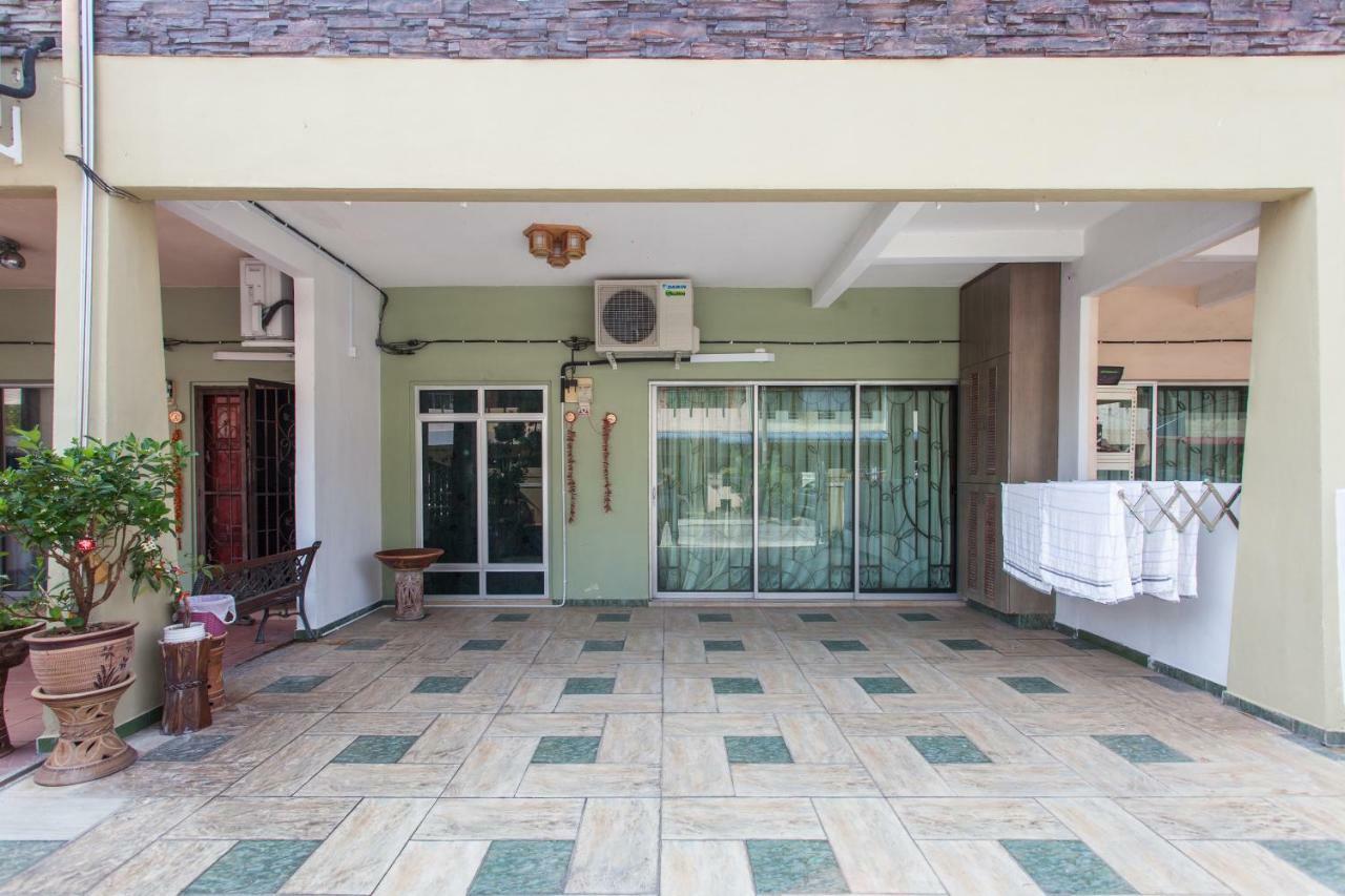 Gunung View Homestay 10 To 12 Pax Near Sunway Tambun Ipoh Exterior foto